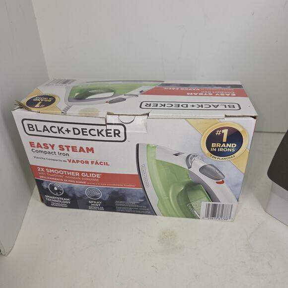 Black & Decker Iron IR02V 1200W Easy Steam Compact Green Ironing Steaming - Picture 3 of 8
